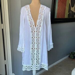 Island Fare V-Neck Tunic